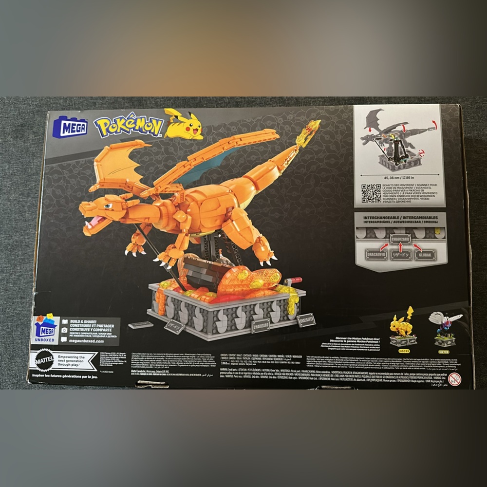 Mega Pokémon Charizard Building Set